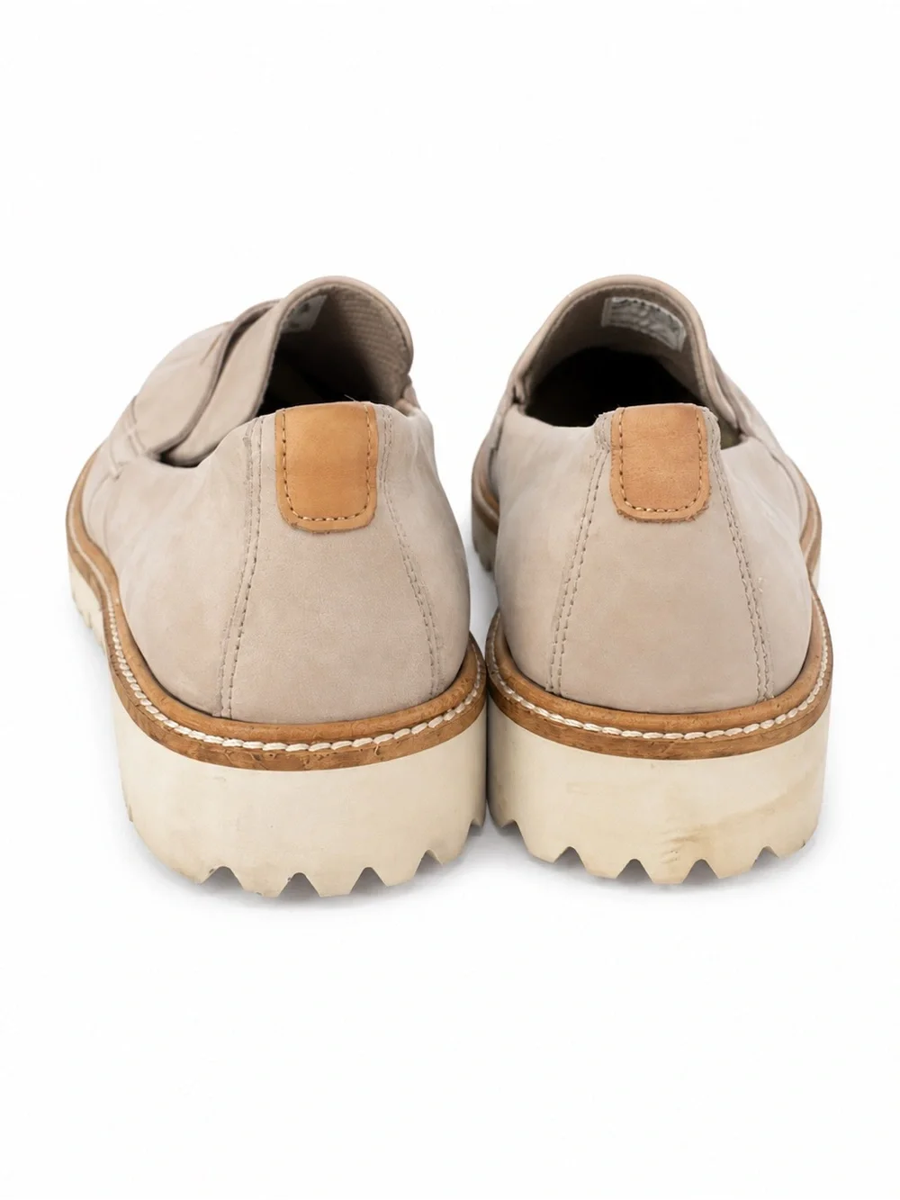 ECCO women’s 38 US 7-7.5 beige leather penny loafers lug sole